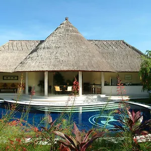 https://dusun.ubudhotelsnow.com